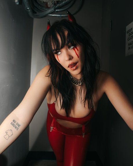 Taylor Upsahl_ 最高の女優 写真