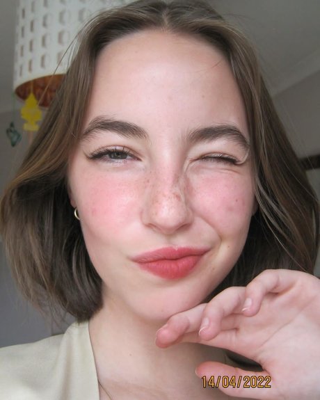 Amelie Manzoli 完璧なスター ギャラリー