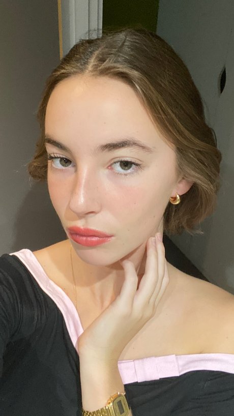 Amelie Manzoli 独占女優 ギャラリー