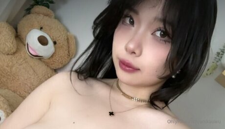 金髪ストリップOnlyFans トップ 写真