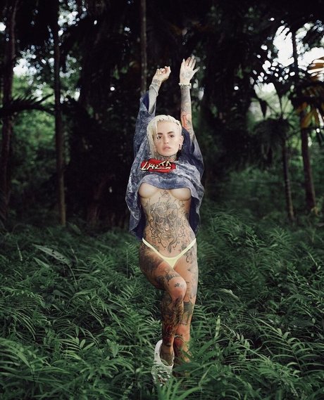 変態エボニーOnlyFans ポルノグラフィック アーカイブ