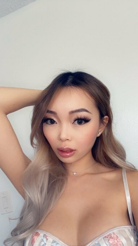 V boo ポルノスター 美しい 写真