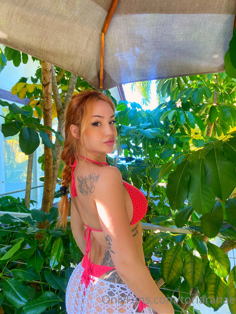 Victoria Ranae Flores ポルノスター パーフェクト 画像