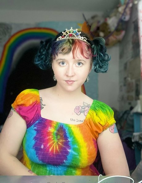 Catholic virgin スター ヌード 画像