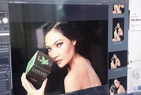 公共の場での猫のOnlyFans 美しいポルノ 画像