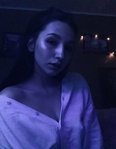 Cutie Lana ポルノスター パーフェクト 写真