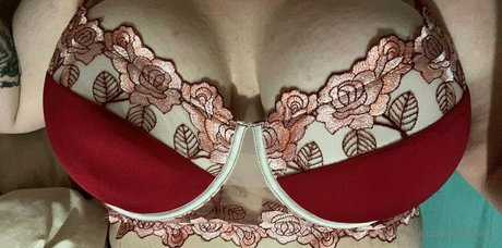 ブルネットの看護師OnlyFans xxx ギャラリー