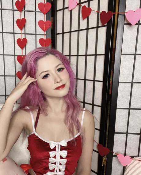 ニューハーフ巨乳OnlyFans 無料裸 ギャラリー