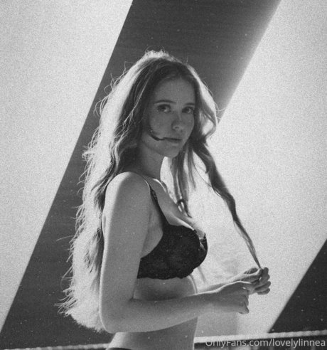 Lovely Linnea 独占女優 画像
