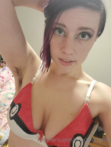 チンコを持つ女たち OnlyFans 無料ポルノ 写真