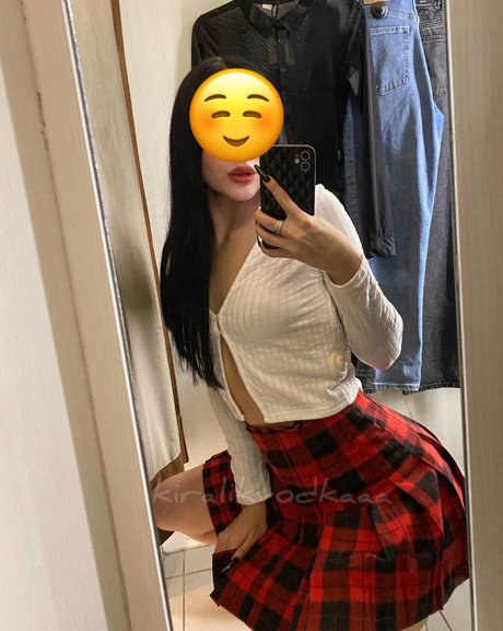 kiralikvodkaaa 高品質のポルノスター 画像