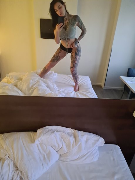 Paula Rowe ポルノスター ホット 画像