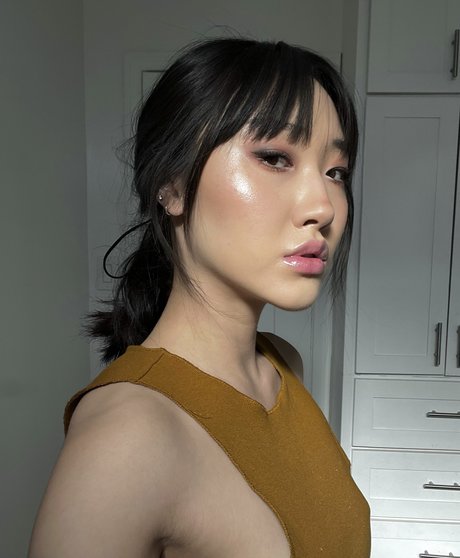 ニューハーフ POV OnlyFans 美しい 写真