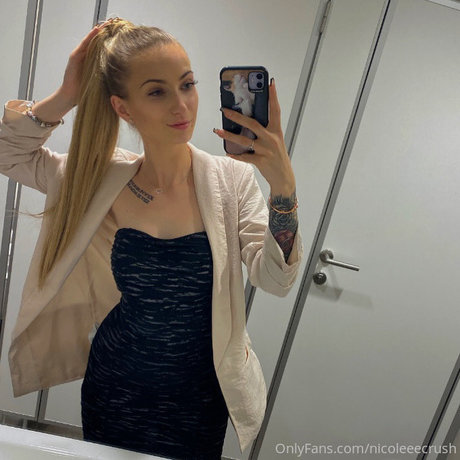 Sweet Crush Nicole xxxモデル 写真