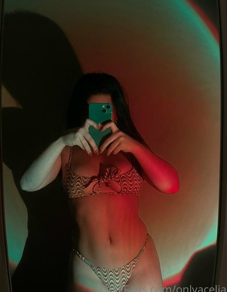 スリムな熟女OnlyFans 美しいヌード 写真