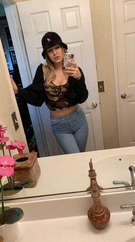 Mariahpinkkitty エロティックなスター 画像