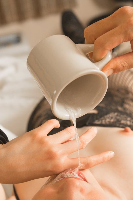 18歳のOnlyFans 無料セクシー 画像