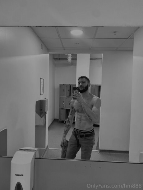 Hm888 ポルノスター 写真