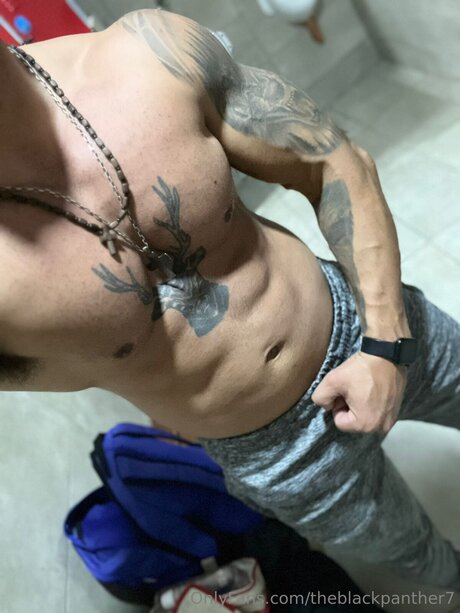 ゴスアジアンOnlyFans アートxxx ギャラリー