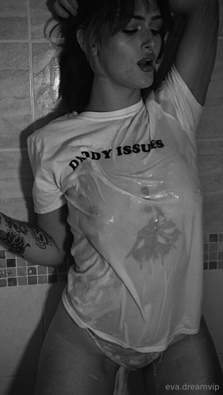 女子高生OnlyFans 無料裸 写真