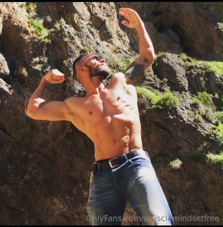 Musclemindsetfree アダルトモデル ギャラリー