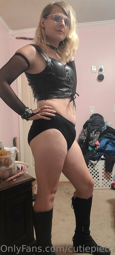 Cutiepietrans22 最高のモデル 画像