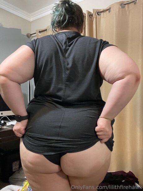 Lilithfirehawk トップスター 写真