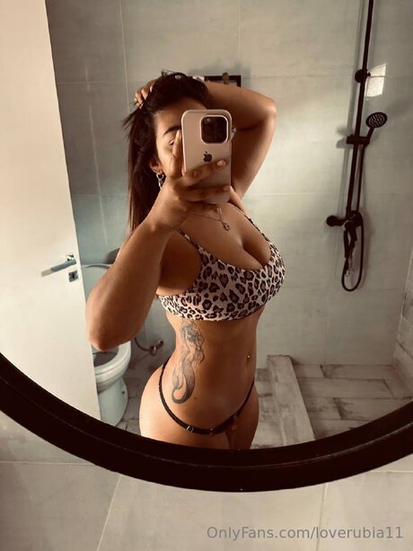 Loverubia11 profile image
