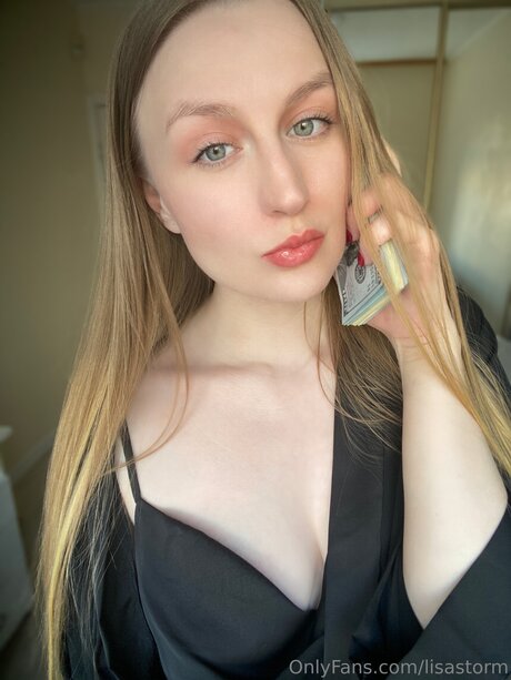 Lisastorm エロティックなモデル ギャラリー