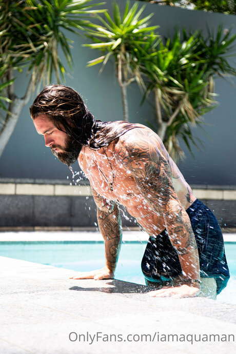 Iamthegentleman 裸のスター 写真