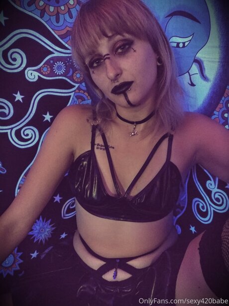 Sexy420babe アートスター 写真