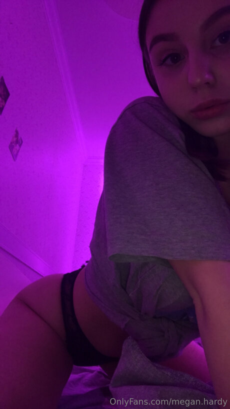 Babymegaan ホット女優 画像