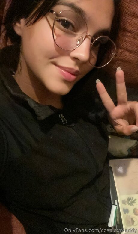 おばあちゃんの巨乳OnlyFans セクシーヌード ギャラリー