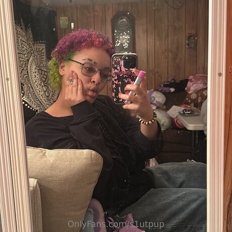 S1utpup XXXモデル 画像