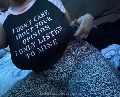 サッカーママOnlyFans 無料 画像