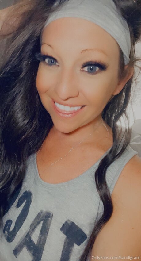 Kandigrant 完璧なポルノスター ギャラリー