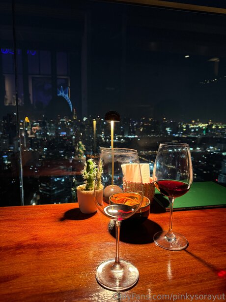 Pinkysorayut 高品質女優 写真