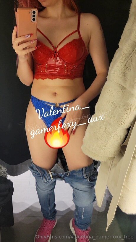 Valentina Gamerfoxy Free 最高のポルノスター 写真