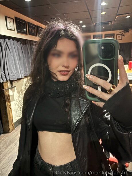 Marilunafansfree セックススター ギャラリー