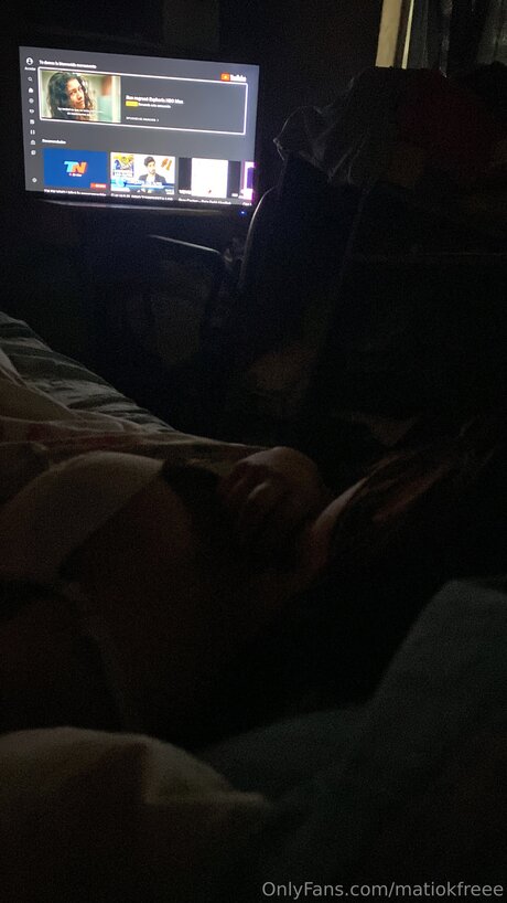 Mati Luna セクシーなポルノスター 画像