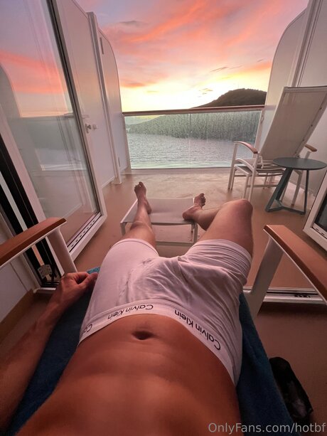 asmr フェラチオ onlyfans アートヌード 写真