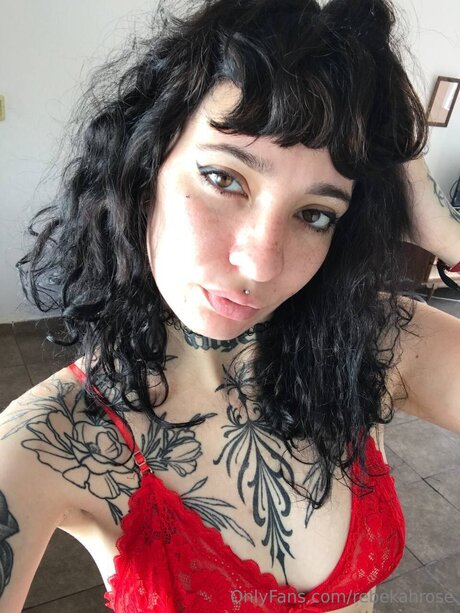 Rebekahrose ポルノスター ギャラリー