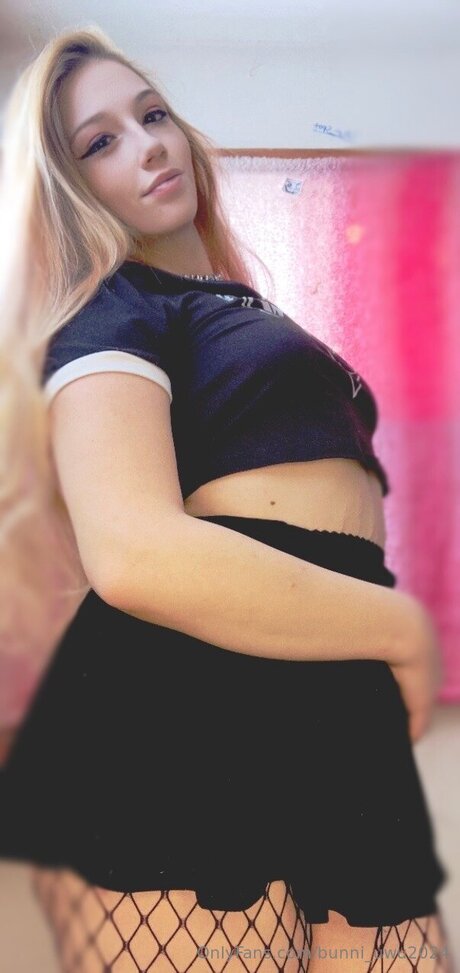 Bunni Uwu2024 裸モデル 写真