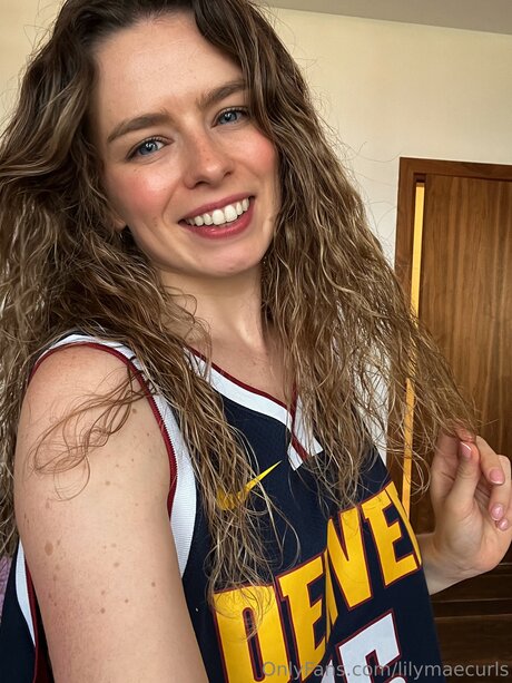 Lilymaecurls スター ヌード 画像