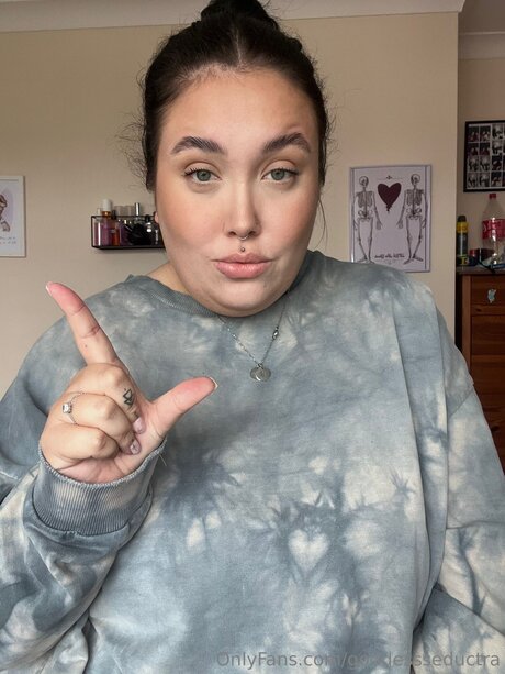 Goddessseductra ポルノスター 写真