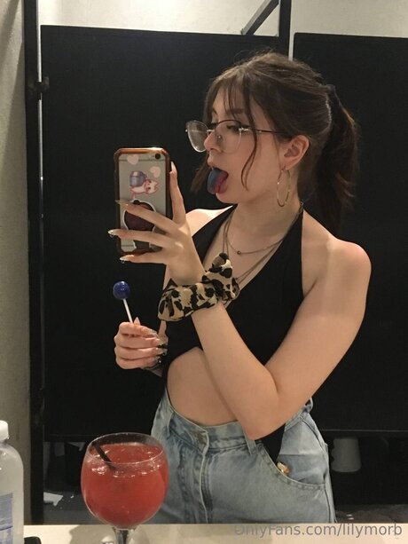 Lilymorb 裸のスター 画像