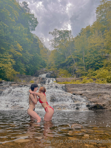 本物の熟女OnlyFans アート裸 画像