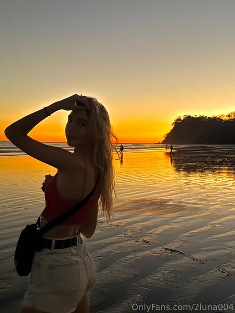 熟女 BBC OnlyFans アートヌード ギャラリー