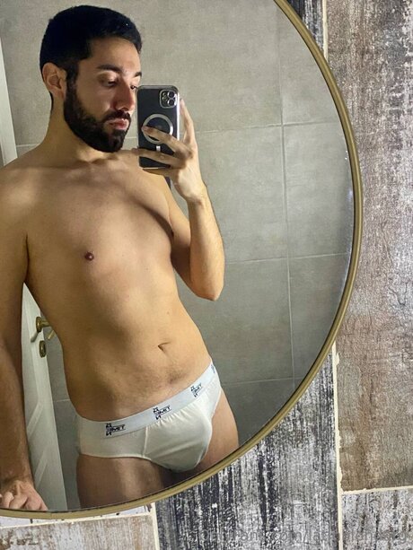 Latinblondarg 無料モデル 写真