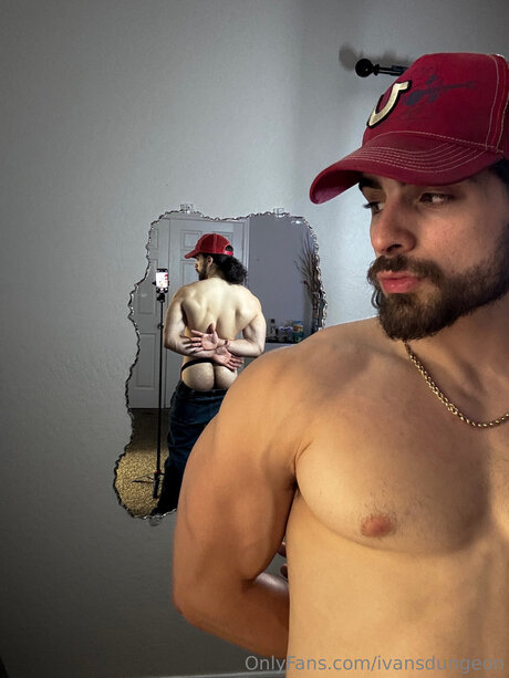 ハードコアBDSM OnlyFans アートxxx アーカイブ